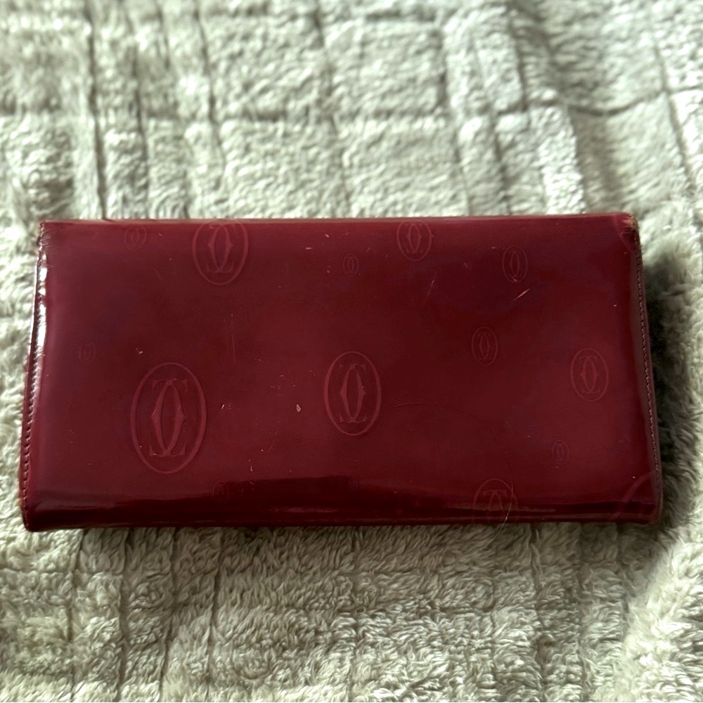Cartier Patent Leather Wallet. Please look at the photos as part of description - Picture 3 of 9